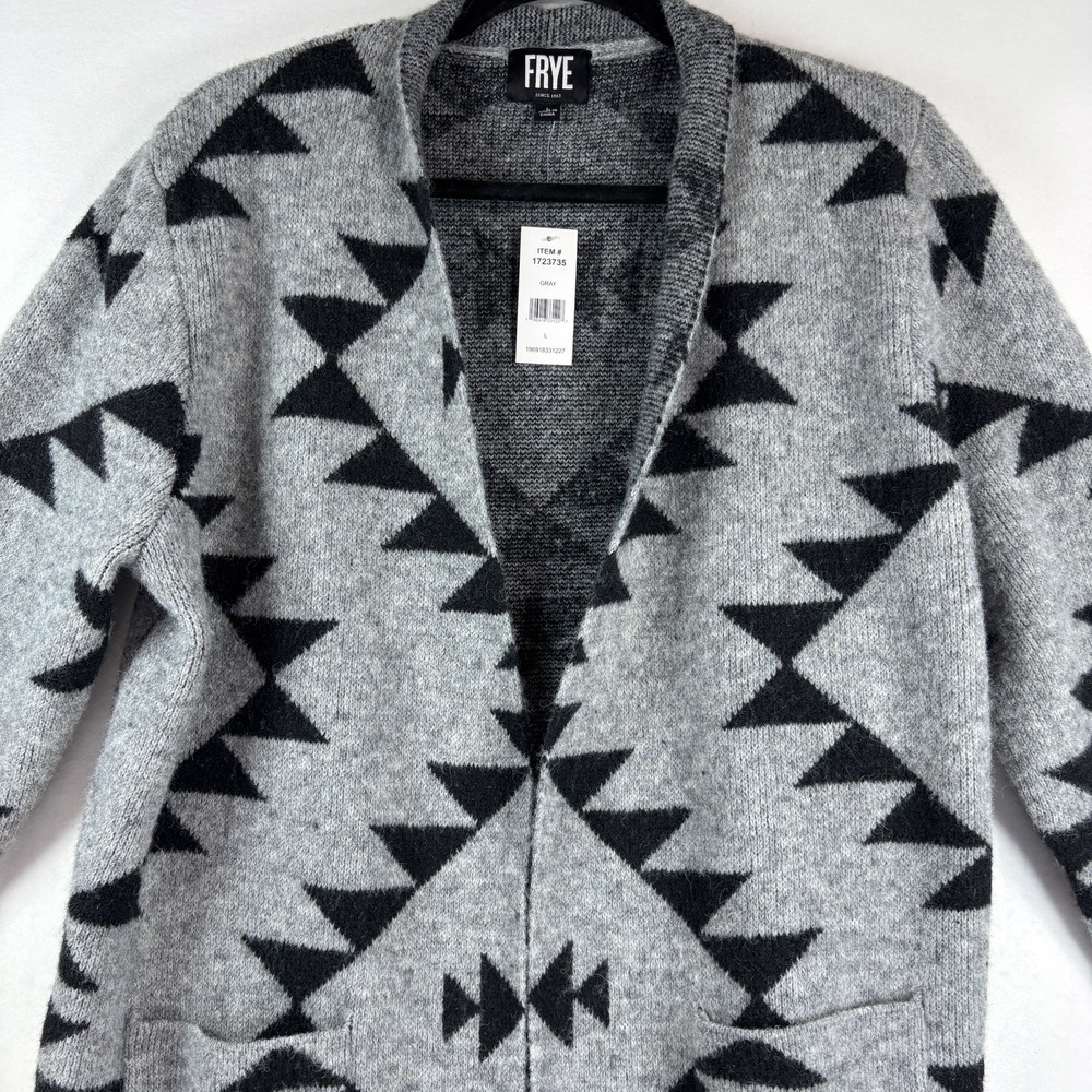 Frye Women's Cozy Cardigan Boho Aztec Green Size Large NWT - Picture 2 of 9